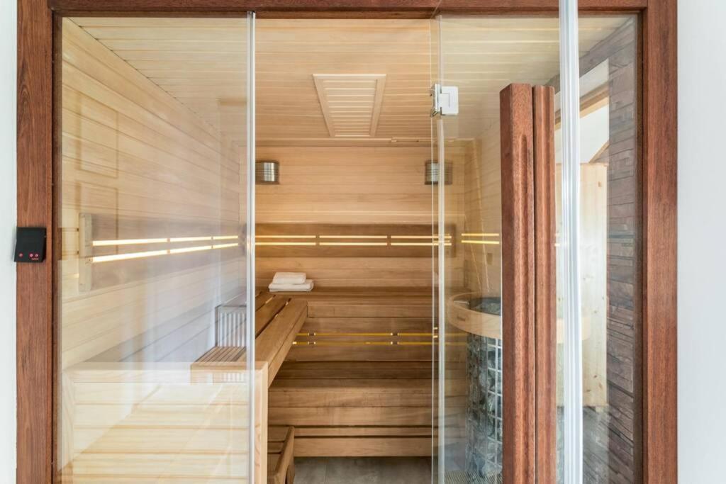 Willa Pitoniowka Z Sauna, Netflix Oraz Xbox One Koscielisko Ngoại thất bức ảnh